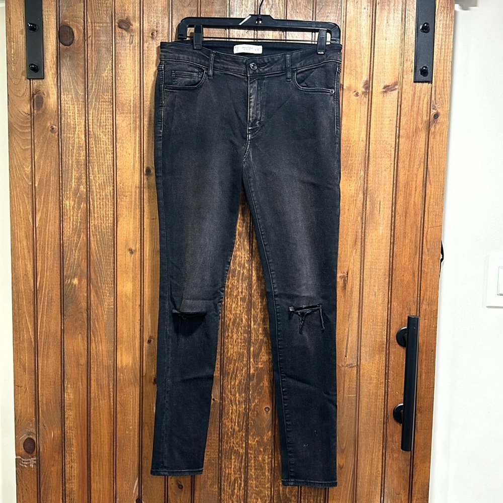 Abercrombie women’s Black Jean size 10